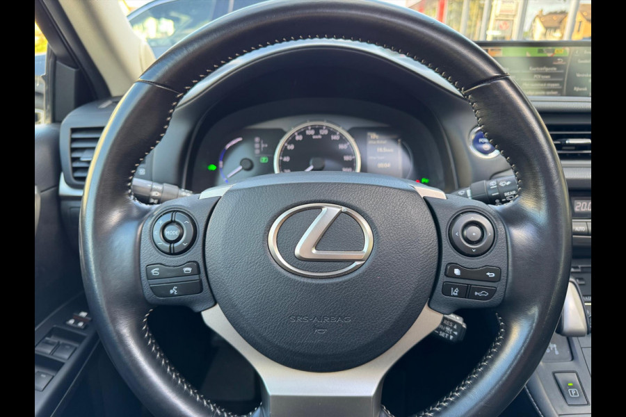 Lexus CT 200h Ultimate Edition | Eerste eigenaar, Schuifdak, Groot scherm, Parkeersensoren, Keyless, Adaptive cruise control, Navigatie,
