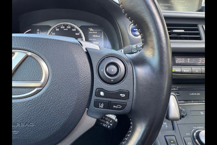 Lexus CT 200h Ultimate Edition | Eerste eigenaar, Schuifdak, Groot scherm, Parkeersensoren, Keyless, Adaptive cruise control, Navigatie,