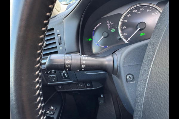 Lexus CT 200h Ultimate Edition | Eerste eigenaar, Schuifdak, Groot scherm, Parkeersensoren, Keyless, Adaptive cruise control, Navigatie,
