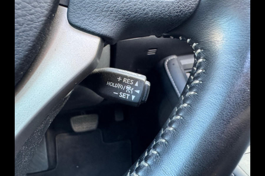 Lexus CT 200h Ultimate Edition | Eerste eigenaar, Schuifdak, Groot scherm, Parkeersensoren, Keyless, Adaptive cruise control, Navigatie,