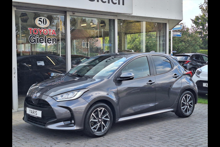 Toyota Yaris 1.5 Hybrid Dynamic | Apple CarPlay/Android auto, Lichtmetalen velgen, Keyless, Privacy Glass, LED, Navigatie