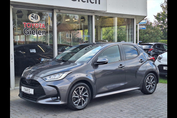 Toyota Yaris 1.5 Hybrid Dynamic | Apple CarPlay/Android auto, Lichtmetalen velgen, Keyless, Privacy Glass, LED, Navigatie