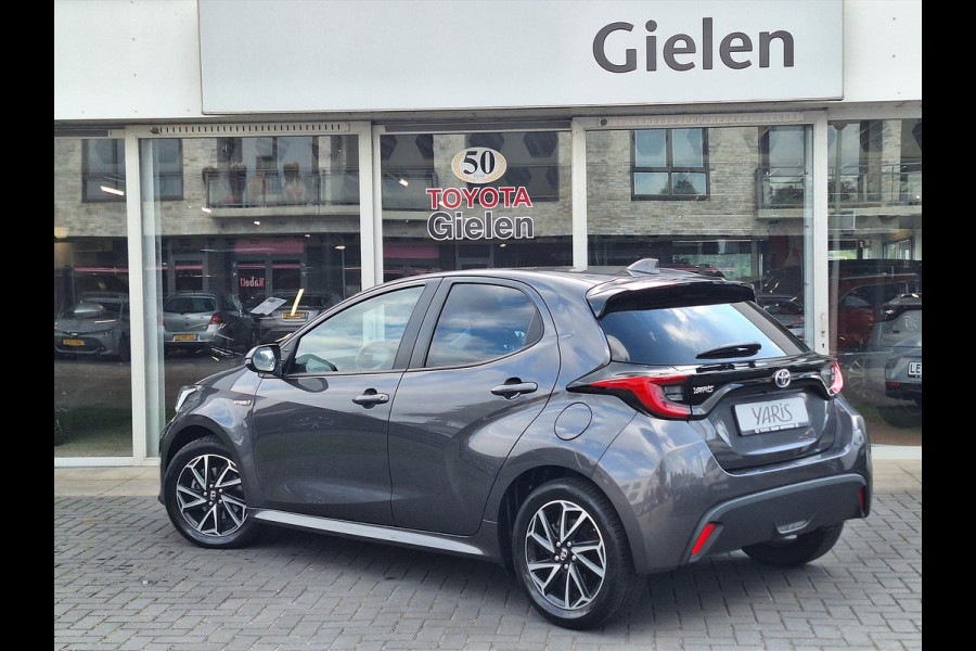 Toyota Yaris 1.5 Hybrid Dynamic | Apple CarPlay/Android auto, Lichtmetalen velgen, Keyless, Privacy Glass, LED, Navigatie