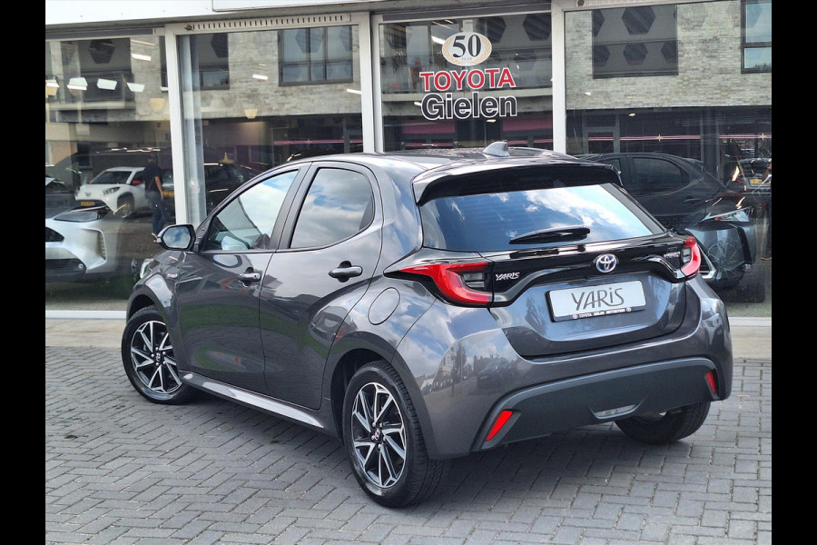 Toyota Yaris 1.5 Hybrid Dynamic | Apple CarPlay/Android auto, Lichtmetalen velgen, Keyless, Privacy Glass, LED, Navigatie