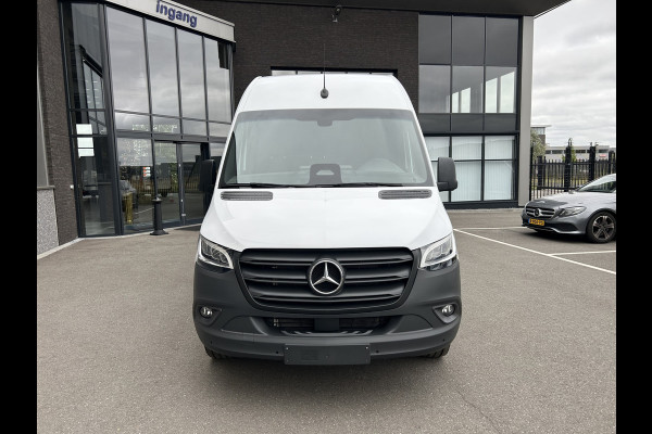 Mercedes-Benz Sprinter 317 CDI L2 H2 PRO Facelift / LED / MBUX / Navigatie / Camera / Parkeersensoren / Cruise control / Airco / 270 Graden achterdeure