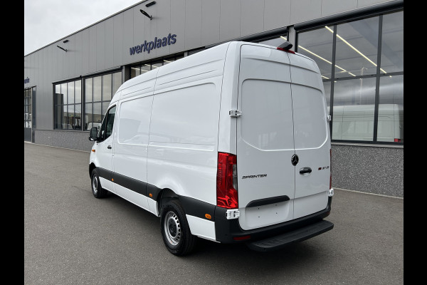 Mercedes-Benz Sprinter 317 CDI L2 H2 PRO Facelift / LED / MBUX / Navigatie / Camera / Parkeersensoren / Cruise control / Airco / 270 Graden achterdeure