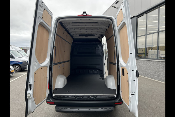 Mercedes-Benz Sprinter 317 CDI L2 H2 PRO Facelift / LED / MBUX / Navigatie / Camera / Parkeersensoren / Cruise control / Airco / 270 Graden achterdeure