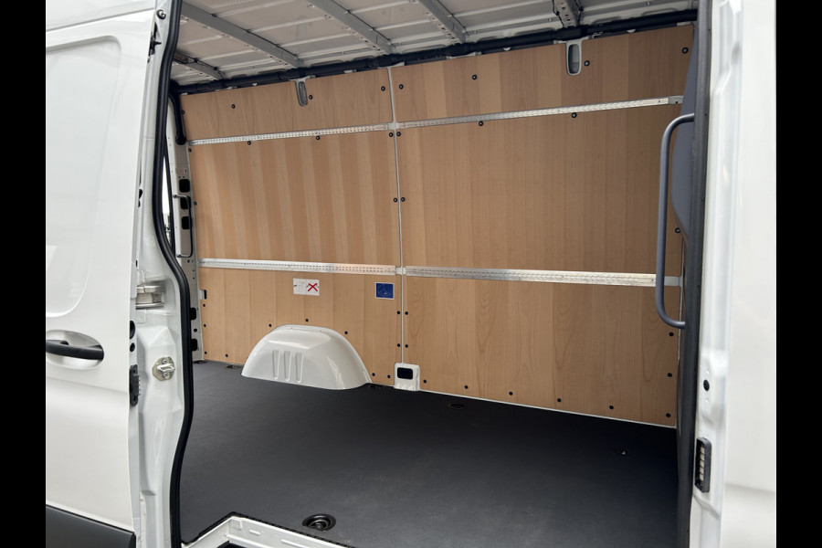 Mercedes-Benz Sprinter 317 CDI L2 H2 PRO Facelift / LED / MBUX / Navigatie / Camera / Parkeersensoren / Cruise control / Airco / 270 Graden achterdeure
