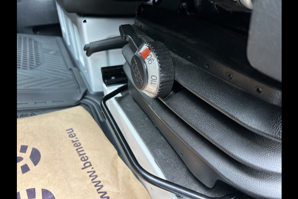 Mercedes-Benz Sprinter 317 CDI L2 H2 PRO Facelift / LED / MBUX / Navigatie / Camera / Parkeersensoren / Cruise control / Airco / 270 Graden achterdeure