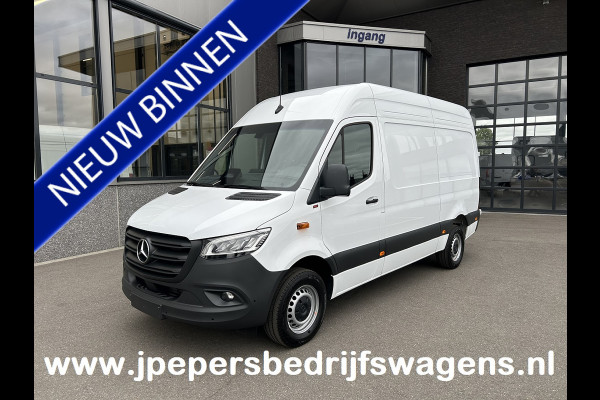Mercedes-Benz Sprinter 317 CDI L2 H2 PRO Facelift / LED / MBUX / Navigatie / Camera / Parkeersensoren / Cruise control / Airco / 270 Graden achterdeure