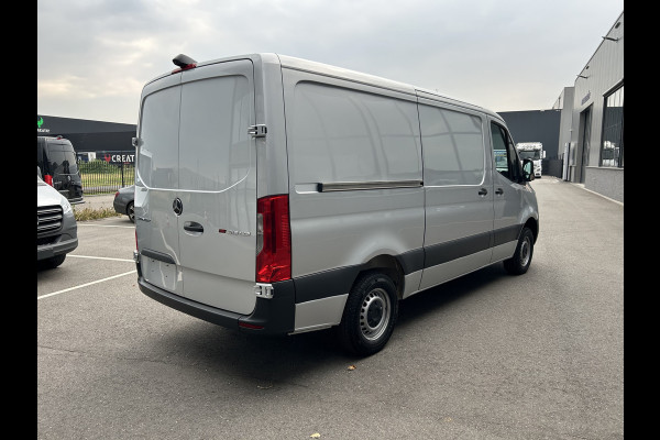 Mercedes-Benz Sprinter 315 CDI L2 H1 RWD / MBUX / Camera / Carplay navigatie / Airco / 270 Graden achterdeuren