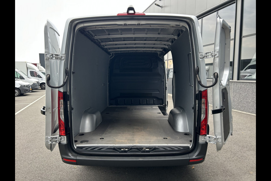 Mercedes-Benz Sprinter 315 CDI L2 H1 RWD / MBUX / Camera / Carplay navigatie / Airco / 270 Graden achterdeuren
