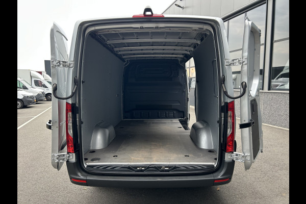 Mercedes-Benz Sprinter 315 CDI L2 H1 RWD / MBUX / Camera / Carplay navigatie / Airco / 270 Graden achterdeuren