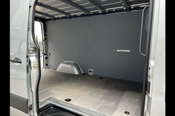 Mercedes-Benz Sprinter 315 CDI L2 H1 RWD / MBUX / Camera / Carplay navigatie / Airco / 270 Graden achterdeuren