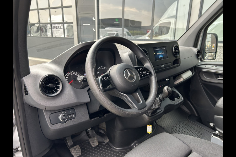 Mercedes-Benz Sprinter 315 CDI L2 H1 RWD / MBUX / Camera / Carplay navigatie / Airco / 270 Graden achterdeuren