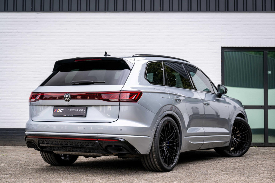 Volkswagen Touareg 3.0 TSI eHybrid R 4M Nightvision DynAudio Trekhaak