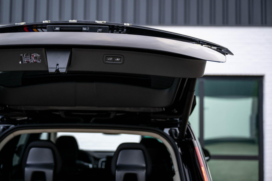 Volvo XC90 2.0 T8 Recharge AWD Ultra Bright Luchtvering Pano