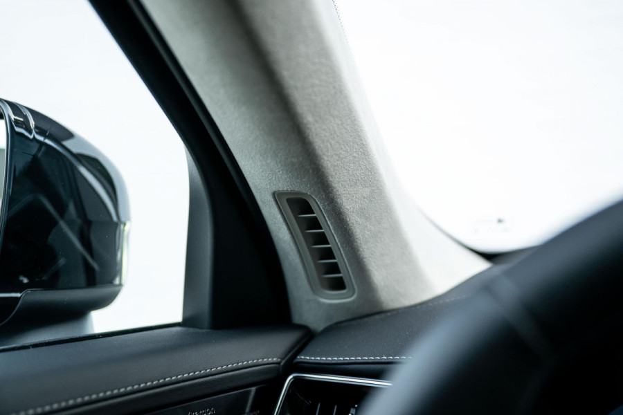 Volvo XC90 2.0 T8 Recharge AWD Ultra Bright Luchtvering Pano