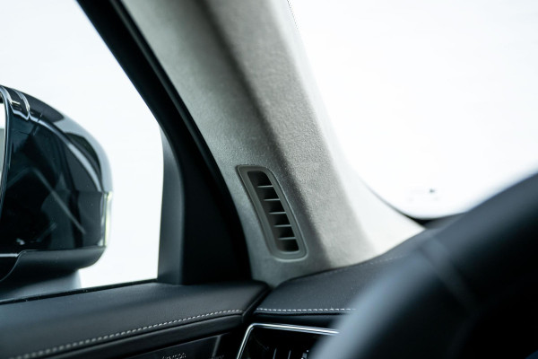 Volvo XC90 2.0 T8 Recharge AWD Ultra Bright Luchtvering Pano