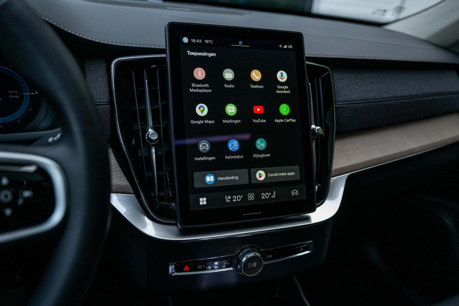 Volvo XC90 2.0 T8 Recharge AWD Ultra Bright Luchtvering Pano