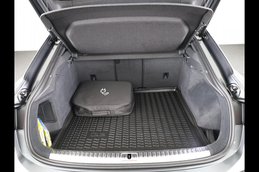 Audi Q3 Sportback 45 TFSI e S Edition 245pk | Lederen bekeding | Sonos Premium soundsystem | Navigatie | Parkeersensoren voor en achter