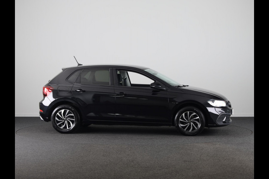 Volkswagen Polo 1.0 TSI Life Edition 95 pk Automaat (DSG) | Verlengde garantie | Navigatie via App | Parkeersensoren achter | Achteruitrijcamera | Apple Carplay/Android Auto |