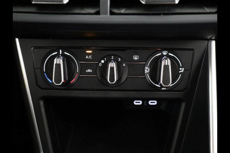 Volkswagen Polo 1.0 TSI Life Edition 95 pk Automaat (DSG) | Verlengde garantie | Navigatie via App | Parkeersensoren achter | Achteruitrijcamera | Apple Carplay/Android Auto |