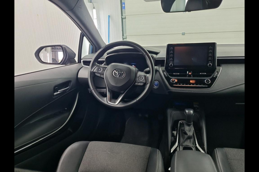 Toyota Corolla Touring Sports 1.8 Hybrid Business Plus Automaat Trekhaak Navigatie Apple Carplay/Android Auto Camera Parkeersensoren Adaptive Cruise Control Ledverlichting Stoelverwarming Climate Control Getinte ramen