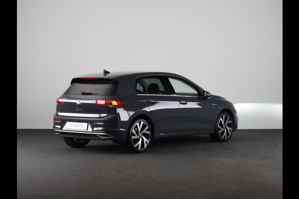 Volkswagen Golf 1.5 eTSI Style 150 PK DSG | Navigatie | 18"LM Velgen | Keyless entry |