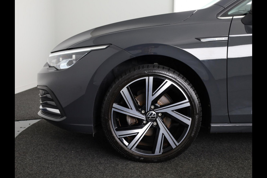 Volkswagen Golf 1.5 eTSI Style 150 PK DSG | Navigatie | 18"LM Velgen | Keyless entry |