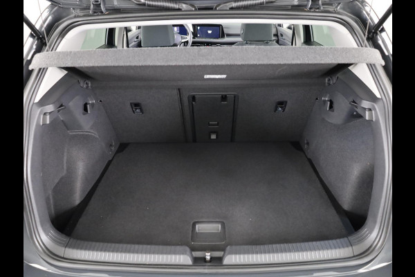 Volkswagen Golf 1.5 eTSI Style 150 PK DSG | Navigatie | 18"LM Velgen | Keyless entry |