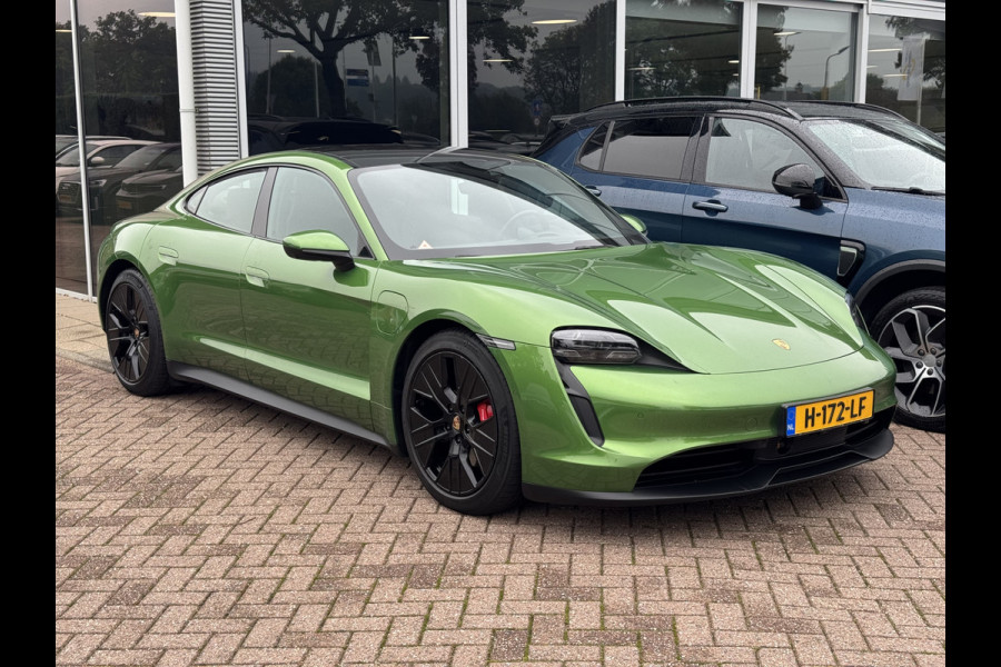 Porsche Taycan 4S Performance 84 kWh / SoH 93% / Panoramadak / 360Camera / Achterasbesturing / Bose / Keyless / Sportchrono / InnoDrive / 20'' / Stoelventilatie / Stoelverwarming / Warmtepomp