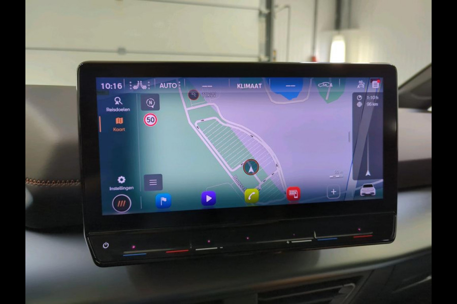 CUPRA Born Business 62 kWh Auto. Navigatie Apple Carplay/ Android Auto Camera Parkeersensoren Adaptive Cruise Control Stoel- en stuurverwarming Full Led Climate Control Lichtmetalen velgen
