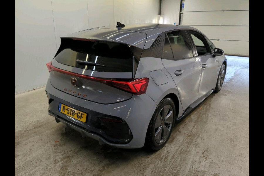 CUPRA Born Business 62 kWh Auto. Navigatie Apple Carplay/ Android Auto Camera Parkeersensoren Adaptive Cruise Control Stoel- en stuurverwarming Full Led Climate Control Lichtmetalen velgen