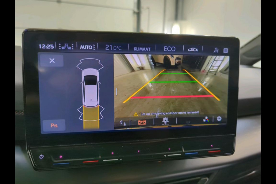 CUPRA Born Business 62 kWh Auto. Navigatie Apple Carplay/ Android Auto Camera Parkeersensoren Adaptive Cruise Control Stoel- en stuurverwarming Full Led Climate Control Lichtmetalen velgen