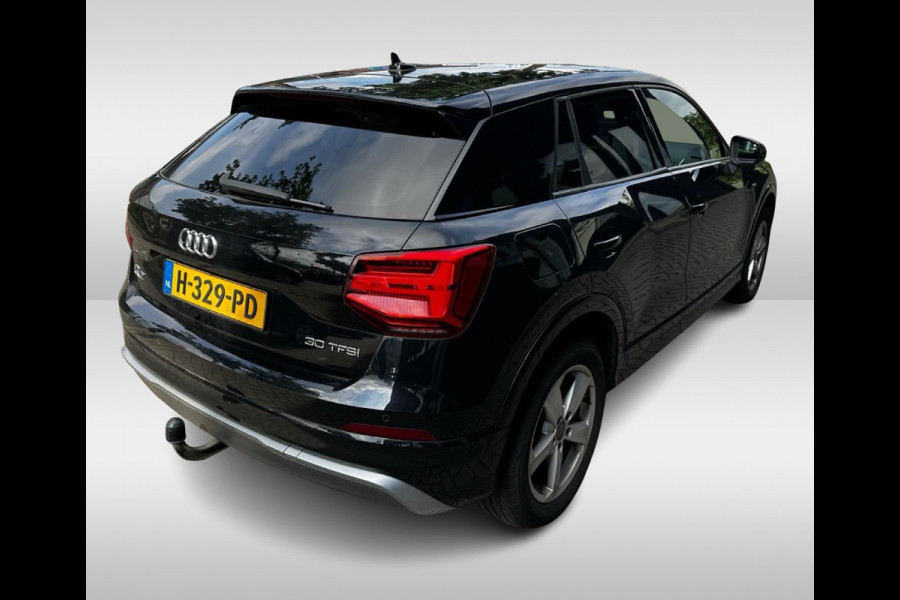 Audi Q2 30 TFSI Sport 3x S-line / Trekhaak / Navigatie / Parkeerhulp achter / 17'' / Getint glas / Cruise Control