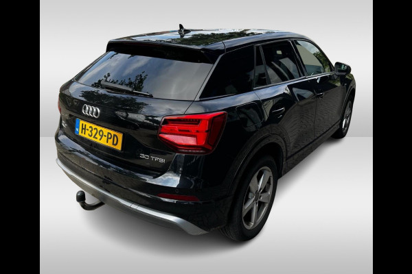 Audi Q2 30 TFSI Sport 3x S-line / Trekhaak / Navigatie / Parkeerhulp achter / 17'' / Getint glas / Cruise Control