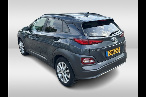 Hyundai Kona EV Premium 64 kWh / Leder / Headup display / Camera / Keyless / Navigatie / Stoel verwarming