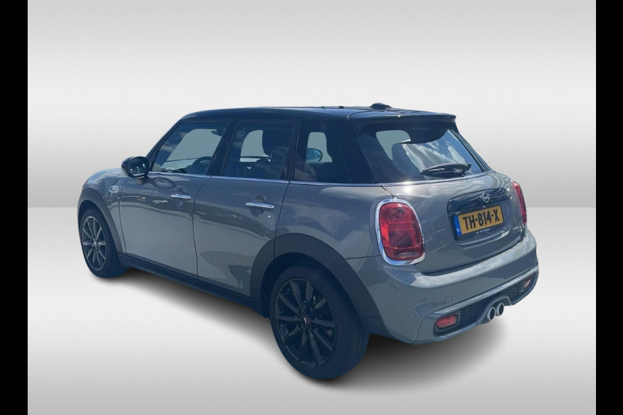 MINI Mini 2.0 Cooper S Pepper / Navigatie / Half leder / Parkeerhulp / Keyless / 17'' / Cruise Control