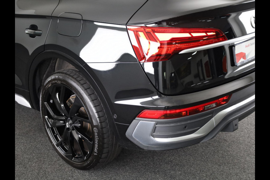 Audi Q5 Sportback 50 TFSI e S edition Competition 299 pk S-tronic | Verlengde garantie | Navigatie via App | Panoramadak | Trekhaak | Parkeersensoren (Park assist) | Rondomzicht camera |