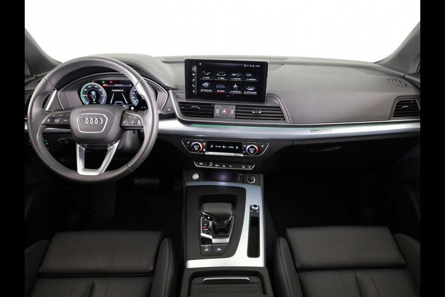 Audi Q5 Sportback 50 TFSI e S edition Competition 299 pk S-tronic | Verlengde garantie | Navigatie via App | Panoramadak | Trekhaak | Parkeersensoren (Park assist) | Rondomzicht camera |