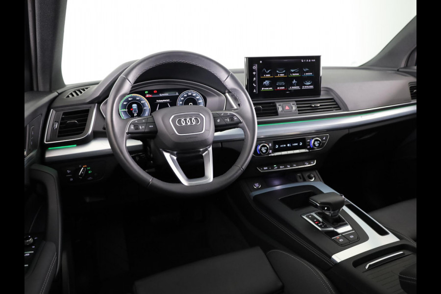 Audi Q5 Sportback 50 TFSI e S edition Competition 299 pk S-tronic | Verlengde garantie | Navigatie via App | Panoramadak | Trekhaak | Parkeersensoren (Park assist) | Rondomzicht camera |
