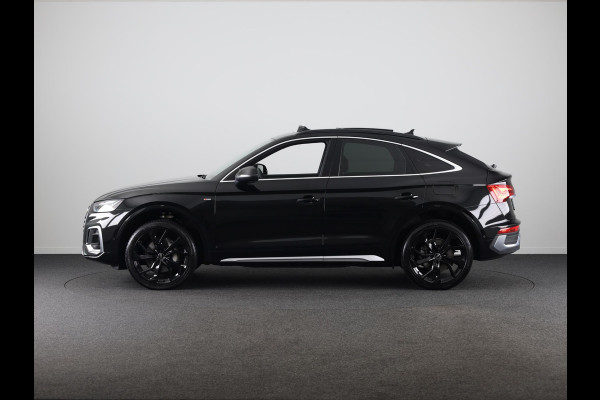 Audi Q5 Sportback 50 TFSI e S edition Competition 299 pk S-tronic | Verlengde garantie | Navigatie via App | Panoramadak | Trekhaak | Parkeersensoren (Park assist) | Rondomzicht camera |