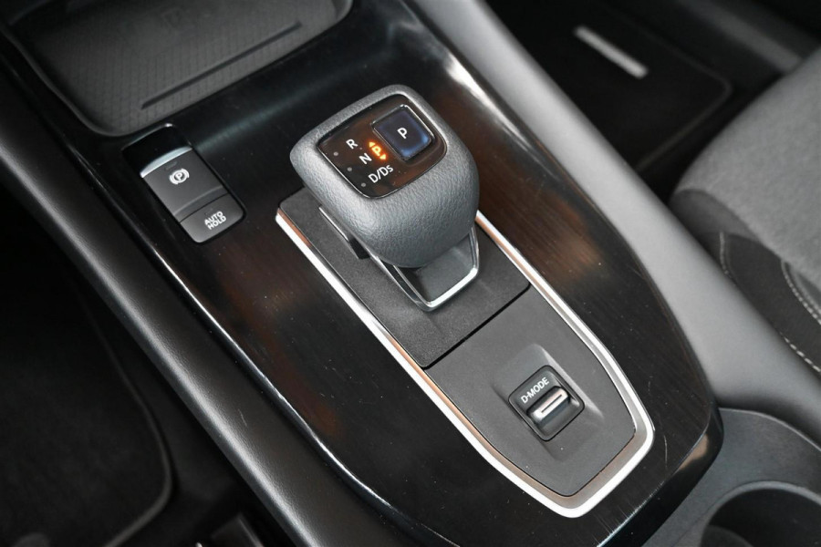 Nissan QASHQAI 1.3 MHEV Xtronic 1stEd Pano Trekhaak H-Leder ProPilot '21 Nissan QASHQAI 1.3 MHEV Xtronic 1stEd Pano Trekhaak H-Leder ProPilot '21