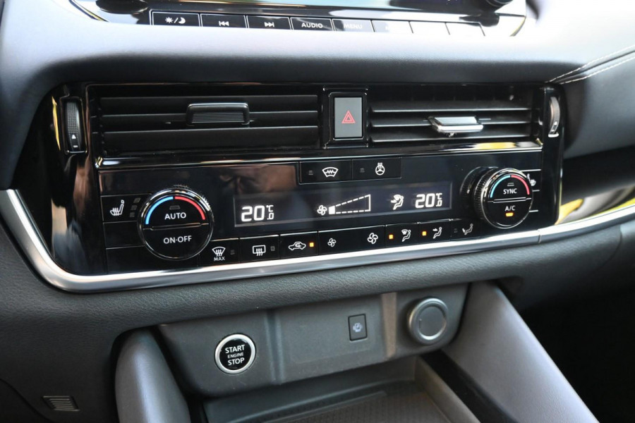 Nissan QASHQAI 1.3 MHEV Xtronic 1stEd Pano Trekhaak H-Leder ProPilot '21 Nissan QASHQAI 1.3 MHEV Xtronic 1stEd Pano Trekhaak H-Leder ProPilot '21