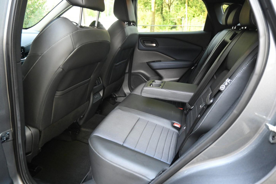 Nissan QASHQAI 1.3 MHEV Xtronic 1stEd Pano Trekhaak H-Leder ProPilot '21 Nissan QASHQAI 1.3 MHEV Xtronic 1stEd Pano Trekhaak H-Leder ProPilot '21