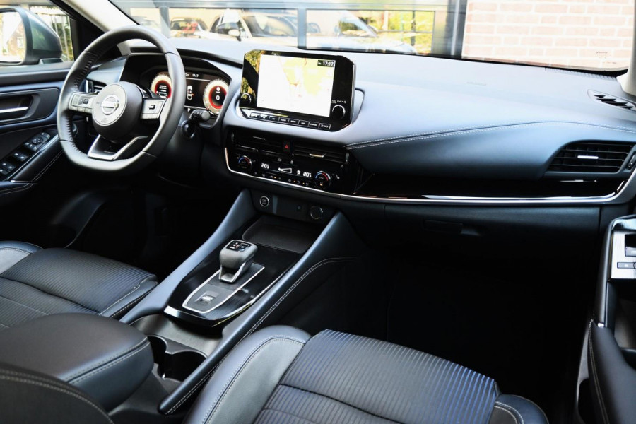 Nissan QASHQAI 1.3 MHEV Xtronic 1stEd Pano Trekhaak H-Leder ProPilot '21 Nissan QASHQAI 1.3 MHEV Xtronic 1stEd Pano Trekhaak H-Leder ProPilot '21