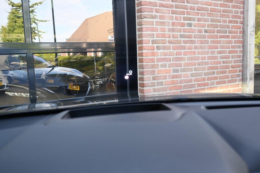 Nissan QASHQAI 1.3 MHEV Xtronic 1stEd Pano Trekhaak H-Leder ProPilot '21 Nissan QASHQAI 1.3 MHEV Xtronic 1stEd Pano Trekhaak H-Leder ProPilot '21