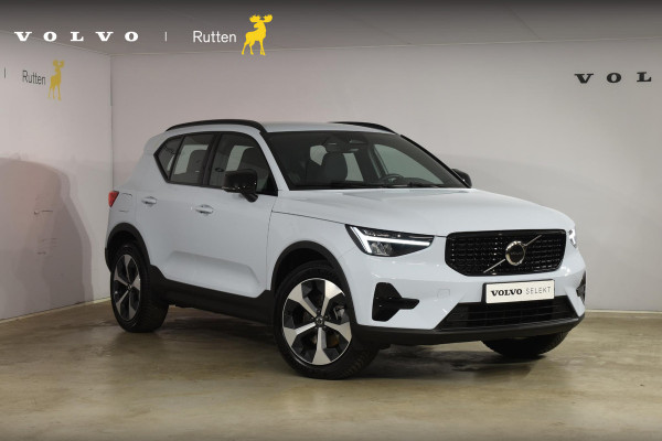 Volvo XC40 B4 211PK Plus Dark / Navigatie / Adaptive Cruise / Harman Kardon / Stuur & Stoelverwarming / Elektrische achterklep / Achteruitrijcamera / Trekhaak / Elektrische stoelverst. met geheugen
