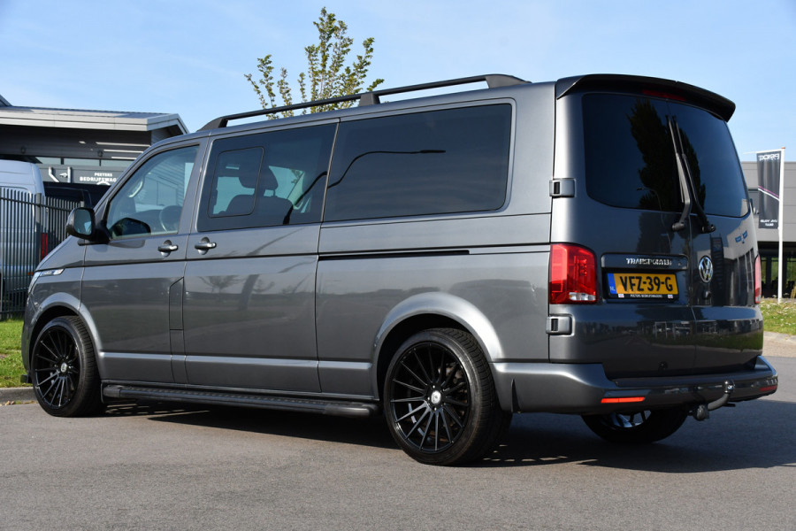 Volkswagen Transporter 2.0 TDI L2H1 30 DC Bulli Virtual, Carplay, Camera, LED, 150pk, 2 x Schuifdeur, Automaat, Trekhaak, Uniek!